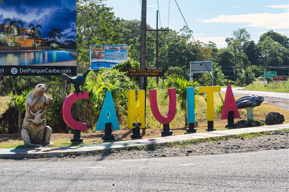 Nicht auf die Buchstaben klettern!