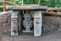 Das Kind im Manne :-)  Erst im Jahre 1913 besuchte der deutsche Anthropologe Konrad Preuss als Gesandter des Anthropologischen Museums Berlin die Fundstätte und schaffte es, sowohl einen Teil der entwendeten Statuen zu identifizieren und diese, gemeinsam mit den noch im Areal befindlichen Skulpturen auf insgesamt 120 Fotografien abzubilden. Nach weiteren archäologischen und ethnologischen Forschungen wurde im Jahr 1935 der Archäologische Park San Agustín, der noch die beiden weiteren Fundstätten Alto de los Ídolos und Alto de las Piedras umfasst, offiziell gegründet. 1966 wurden große Teile der Fundstätte freigelegt und 1995 erhielt der Park den Status eines UNESCO-Weltkulturerbes.
