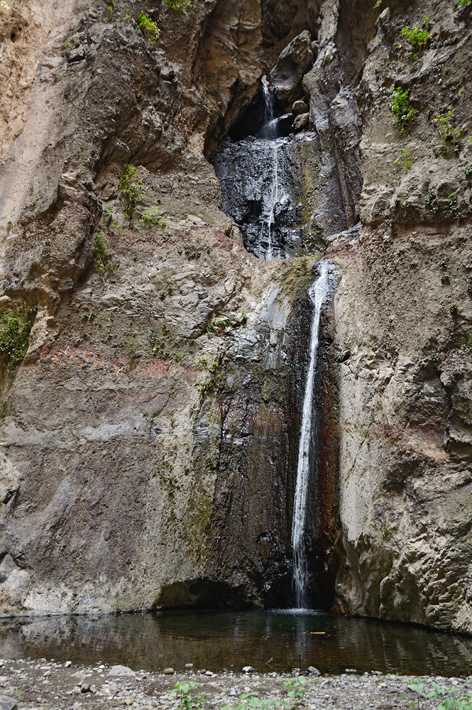 Kein Baden unterm Wasserfall